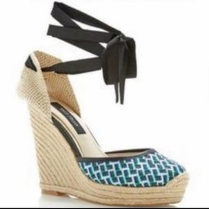 White House Black Market Carly Espadrille Tie Up Print Wedges Heels